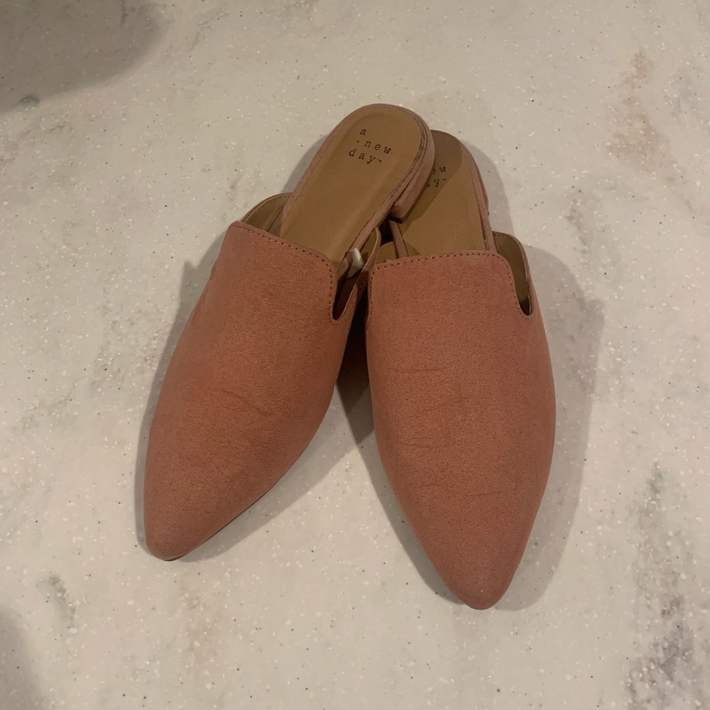 Pointed toe mules | size 8.5